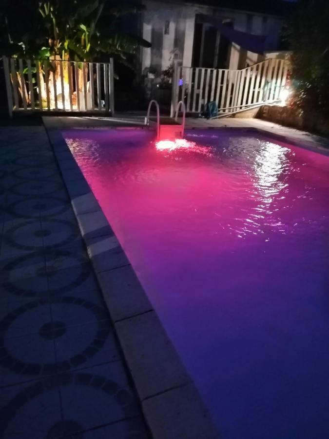 Les Bichettes Bed & Breakfast Mortagne-sur-Sevre Luaran gambar